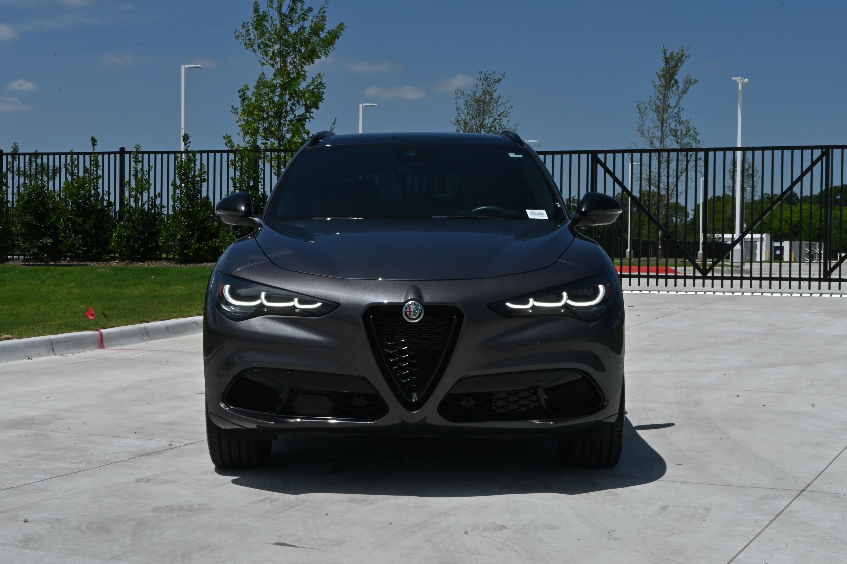 Used 2024 Alfa Romeo Stelvio Veloce AWD/4WD image 3