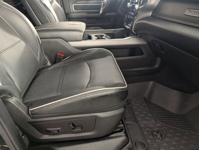 Used 2025 RAM 2500 Laramie AWD/4WD image 34