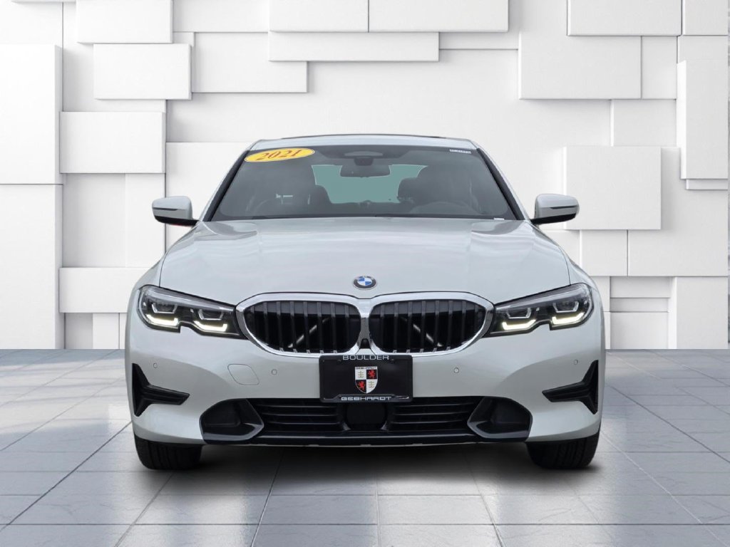 Used 2021 BMW 330e xDrive w/ Premium Package AWD/4WD image 2