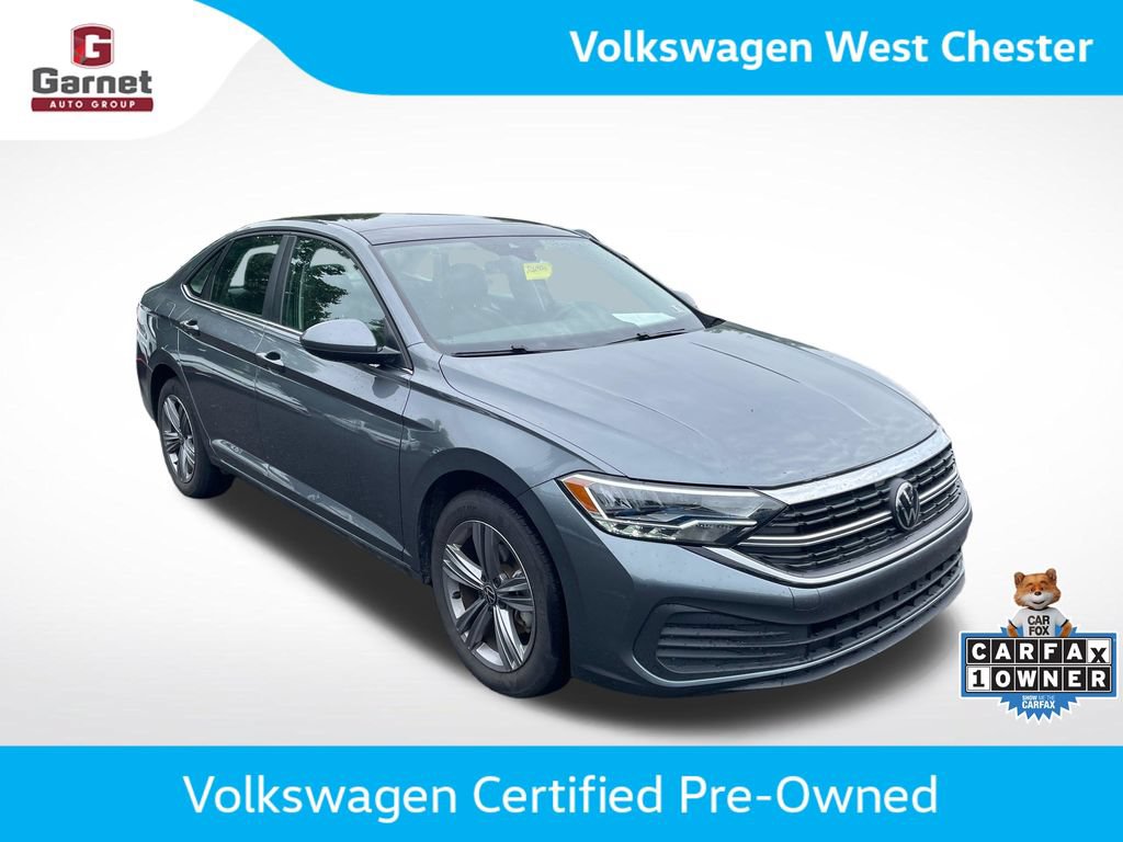 Certified 2024 Volkswagen Jetta SE w/ Panoramic Sunroof Package FWD image 8