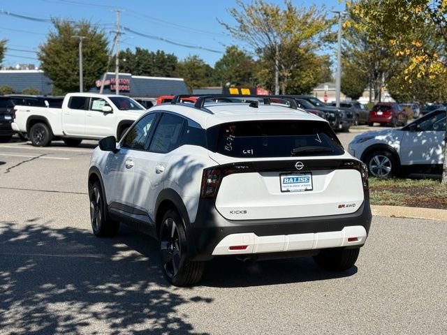 New 2026 Nissan Kicks SR w/ SR Premium Package AWD/4WD image 7