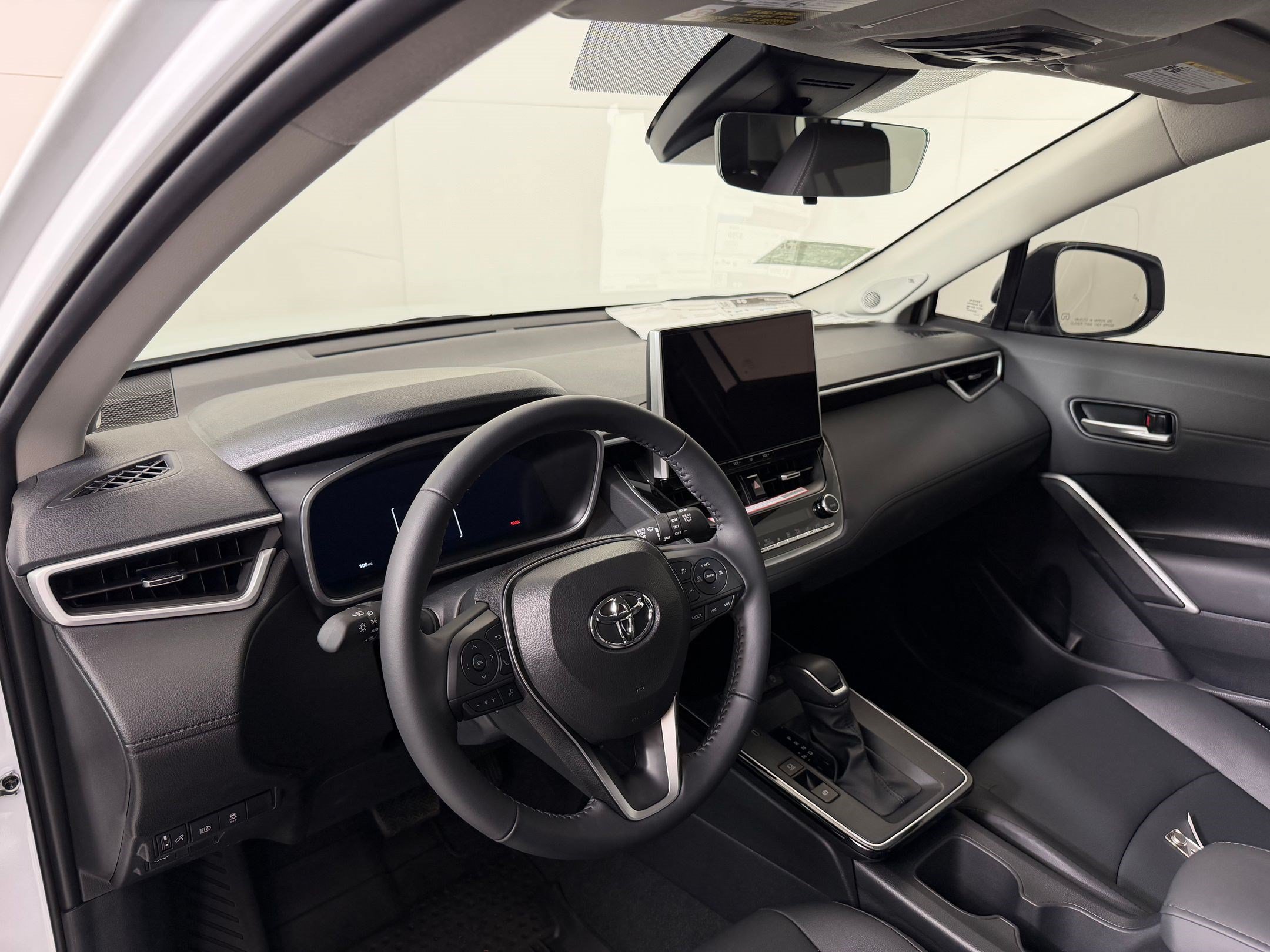 New 2026 Toyota Corolla Cross XLE FWD image 4