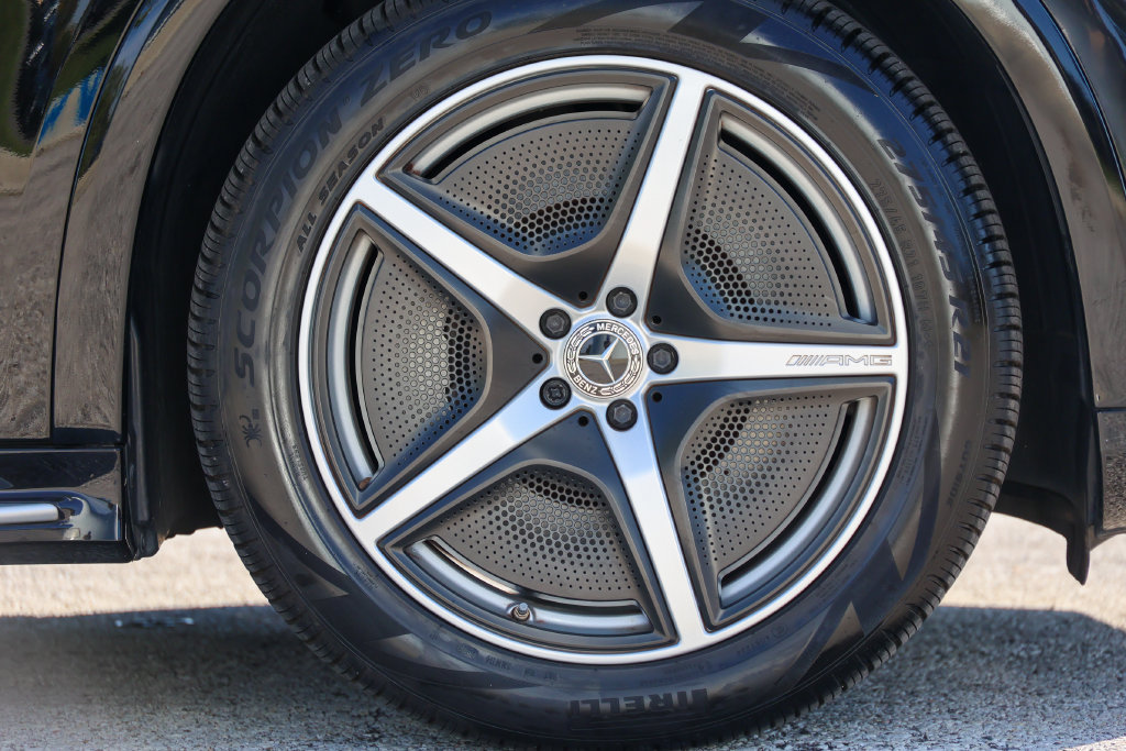 Used 2023 Mercedes-Benz EQS 580 4MATIC SUV image 15