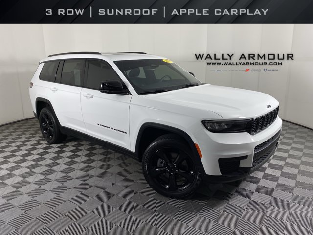 Used 2023 Jeep Grand Cherokee L Altitude AWD/4WD image 1