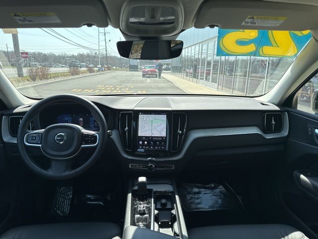 Certified 2025 Volvo XC60 B5 Plus image 18