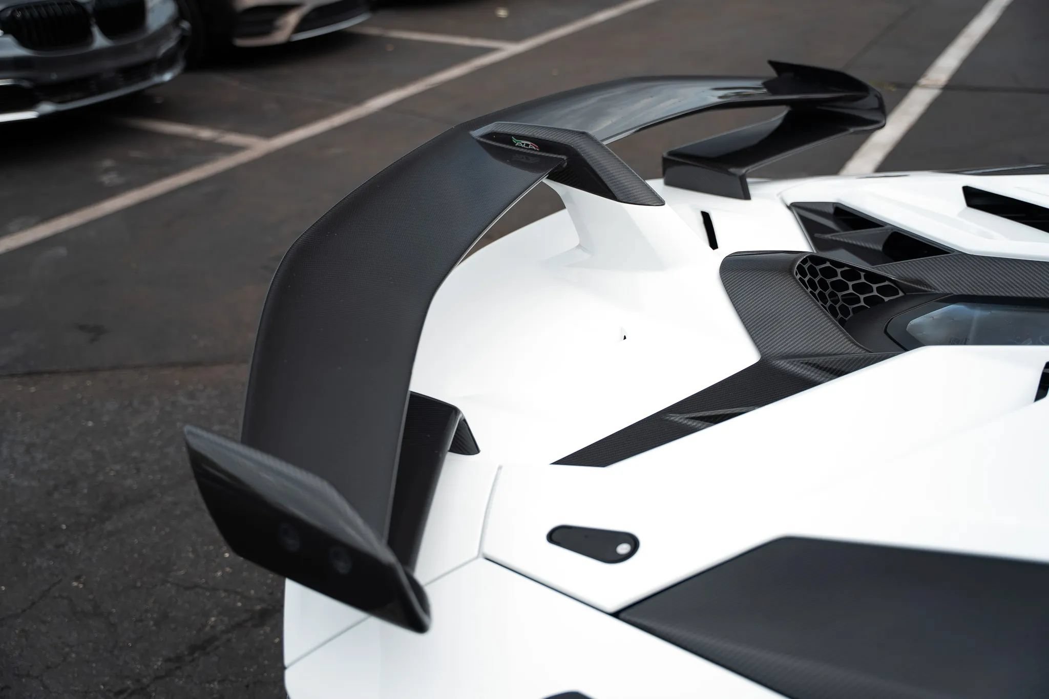 Used 2019 Lamborghini Aventador SVJ AWD/4WD image 33