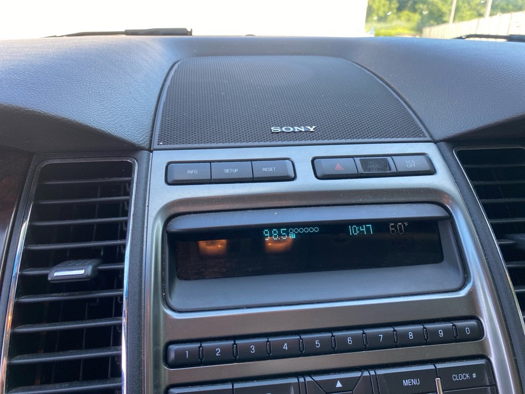 Used 2012 Ford Taurus Limited image 14