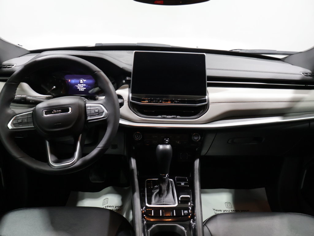 Certified 2025 Jeep Compass Limited AWD/4WD image 17