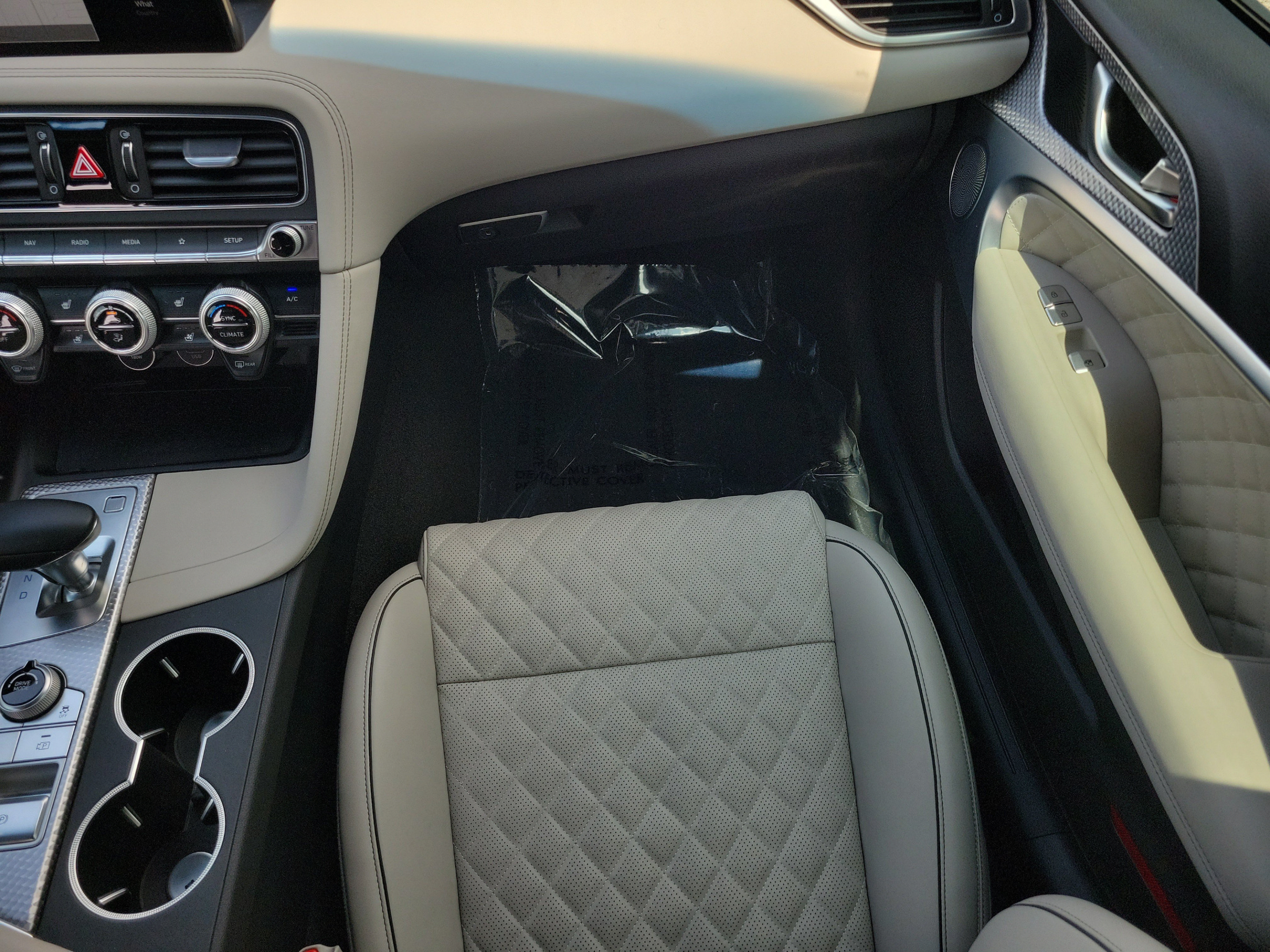 Used 2023 Genesis G70 3.3T w/ Sport Prestige Package RWD image 15