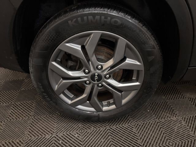 Certified 2024 Kia Seltos LX image 20