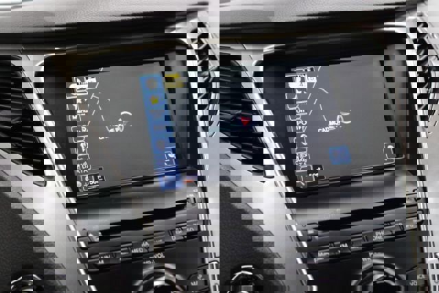 Used 2013 Hyundai Azera Limited image 17