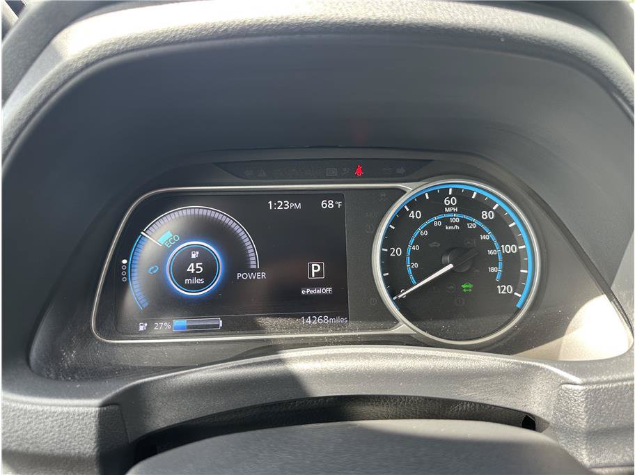 Used 2025 Nissan Leaf S FWD image 19