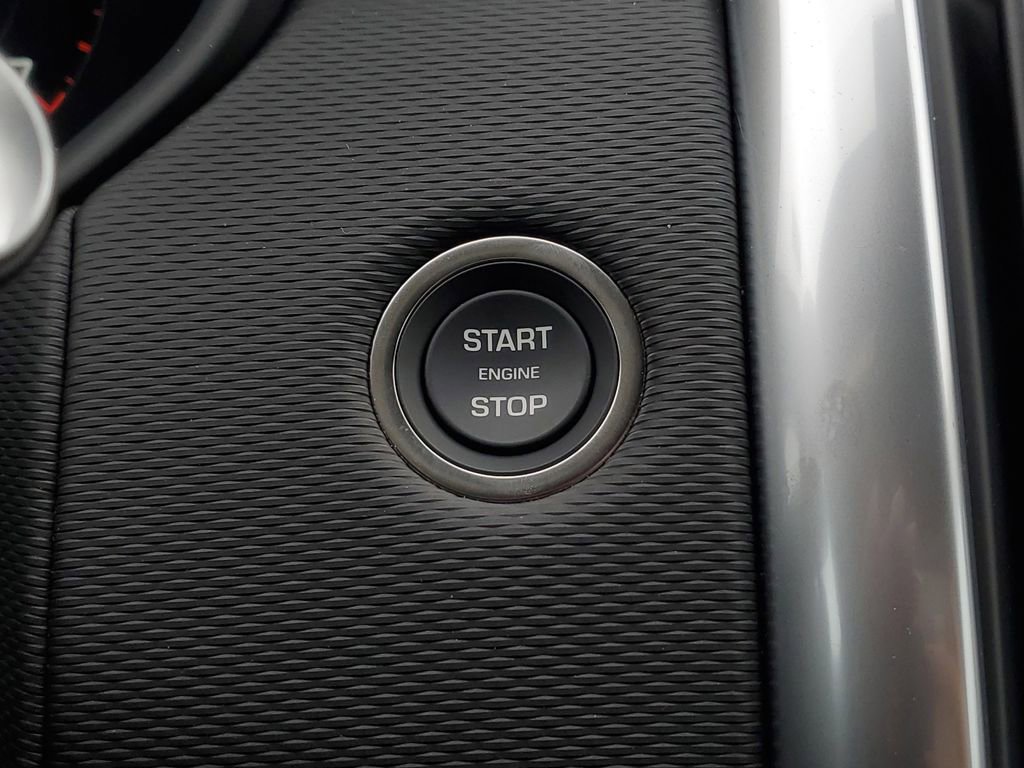 New 2026 Land Rover Discovery Dynamic SE image 18