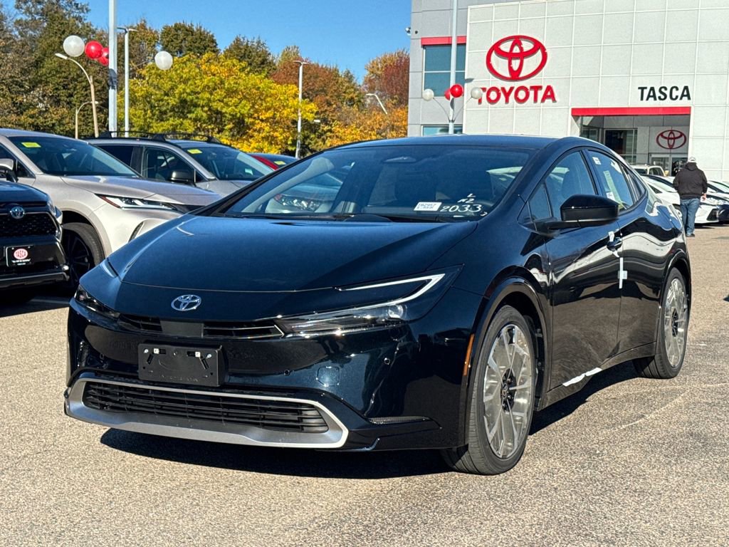 New 2026 Toyota Prius Plug-In Hybrid FWD video 3