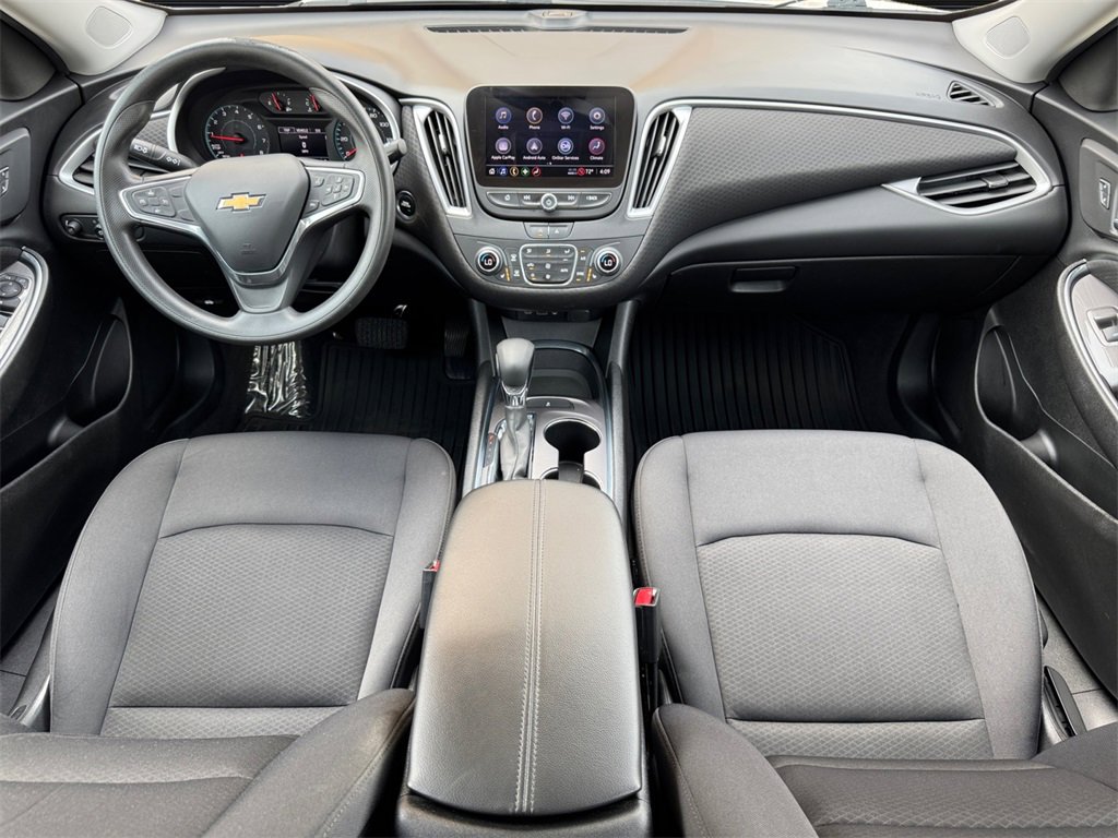 Used 2022 Chevrolet Malibu LT image 16