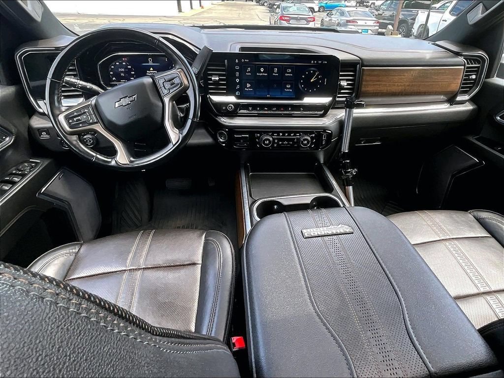 Used 2024 Chevrolet Silverado 2500 High Country w/ Midnight Edition AWD/4WD image 20