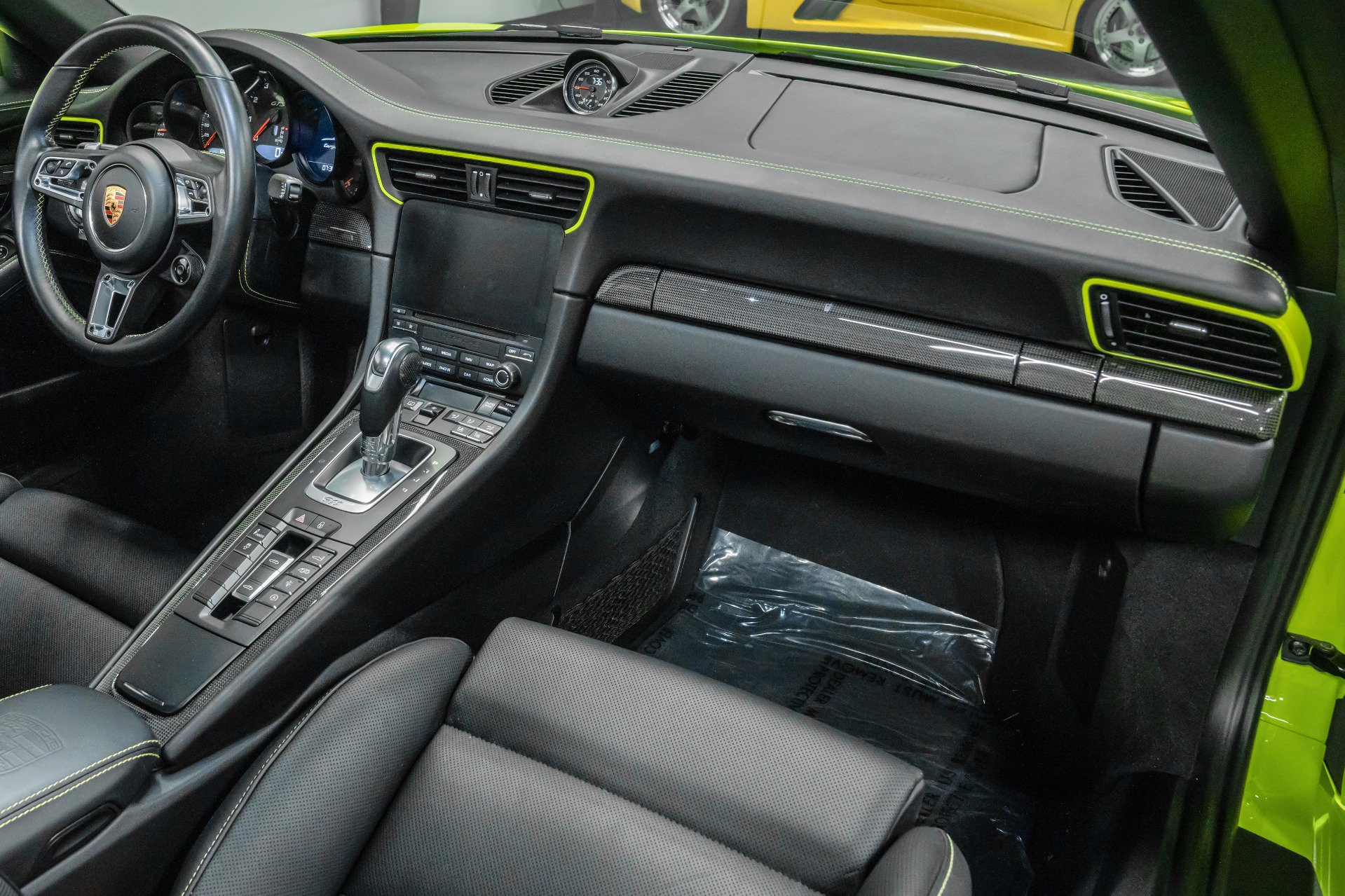 Used 2018 Porsche 911 Targa 4 GTS image 13