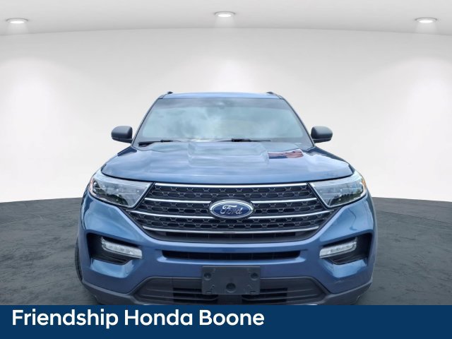 Used 2020 Ford Explorer XLT w/ Equipment Group 202A AWD/4WD image 4