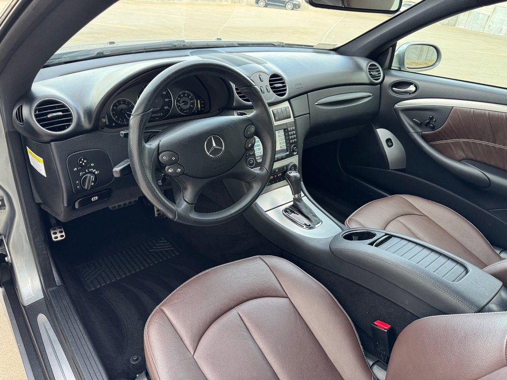 Used 2009 Mercedes-Benz CLK 350 Coupe image 13