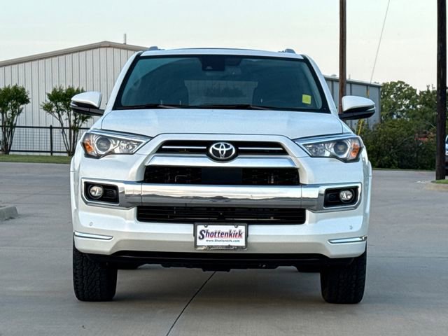 Used 2023 Toyota 4Runner Limited AWD/4WD image 2