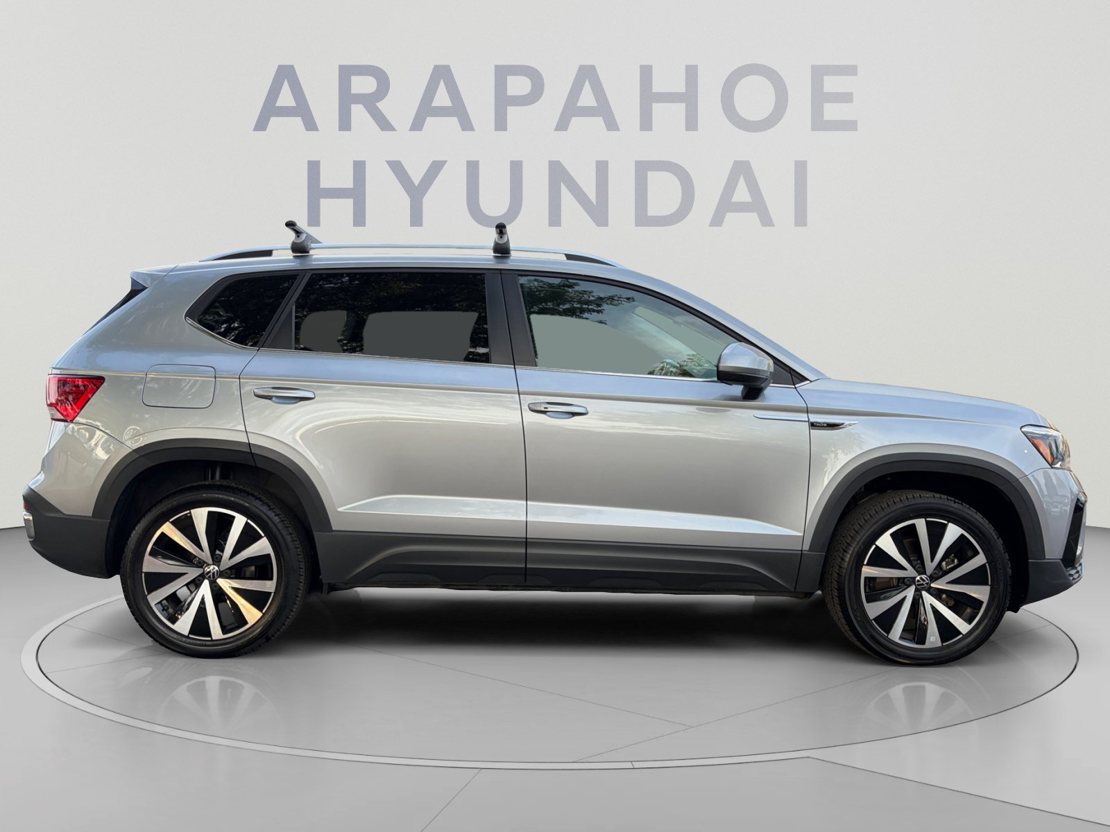 Used 2022 Volkswagen Taos SE FWD image 6
