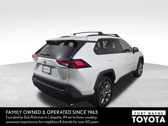 Used 2023 Toyota RAV4 XLE Premium image 7