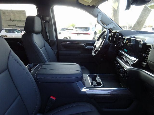 New 2026 Chevrolet Silverado 2500 LTZ w/ LTZ Premium Package AWD/4WD image 16