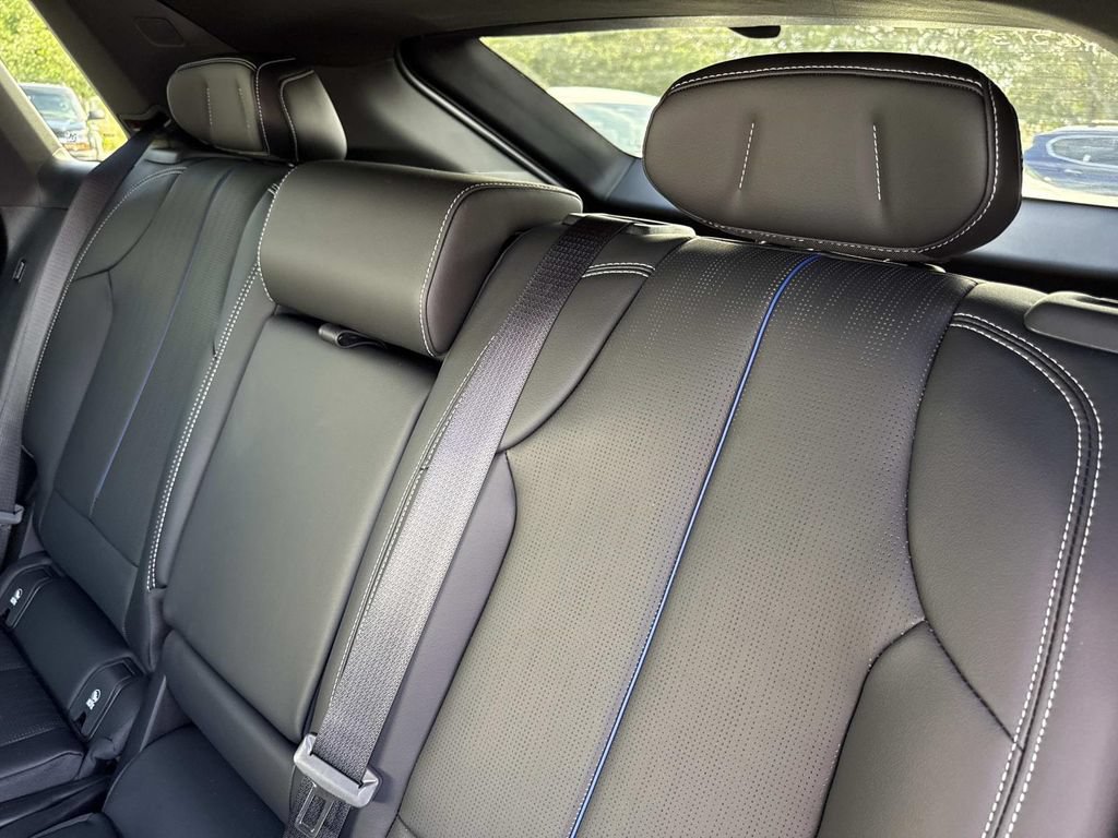 New 2026 Cadillac Lyriq Luxury RWD image 14