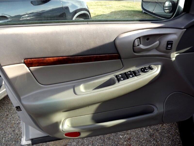 Used 2004 Chevrolet Impala image 7