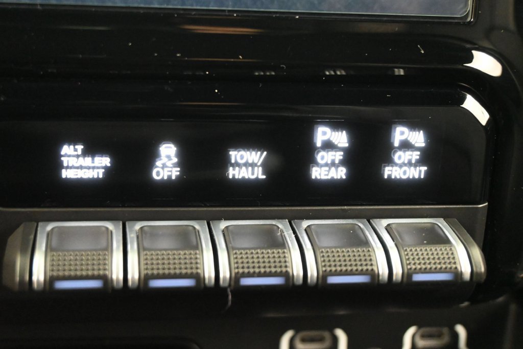 Used 2020 RAM 2500 Limited RWD image 17