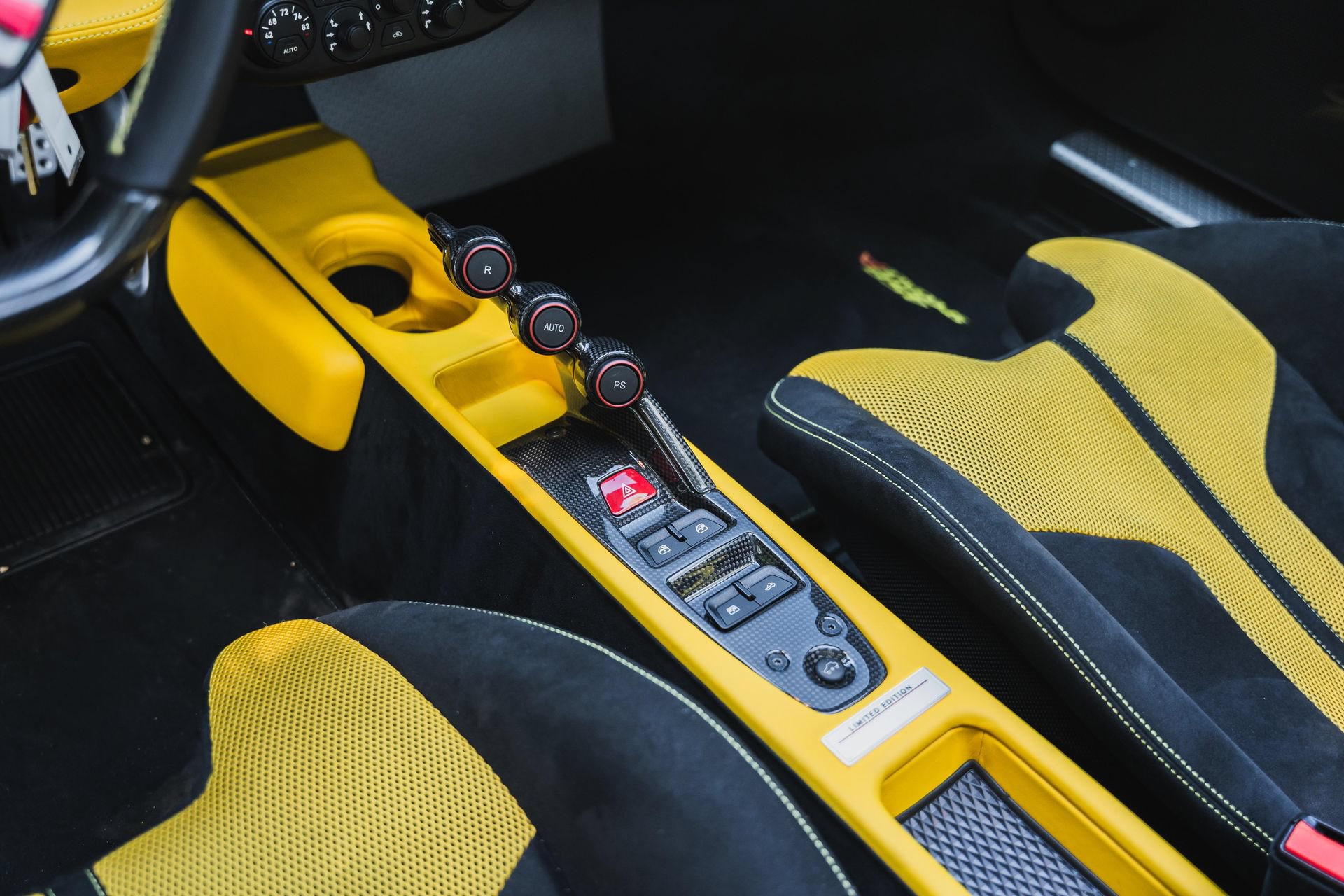Used 2015 Ferrari 458 Speciale A RWD image 42