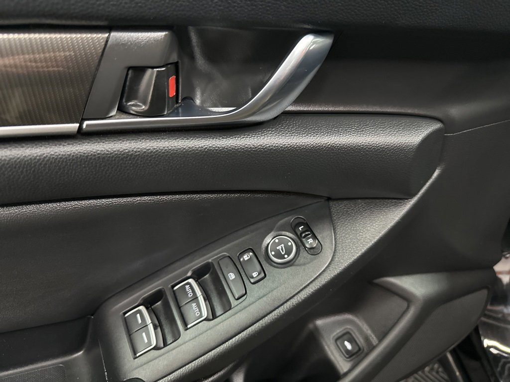 Used 2020 Honda Accord Sport image 18