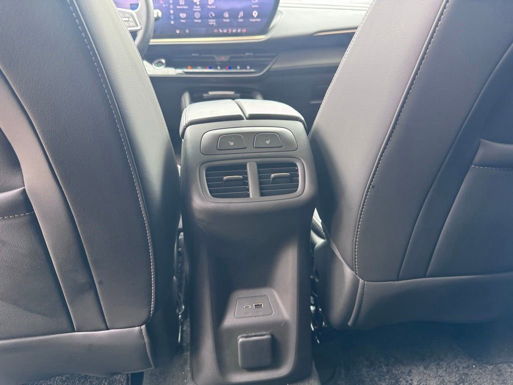Used 2024 Buick Envision Avenir AWD/4WD image 18