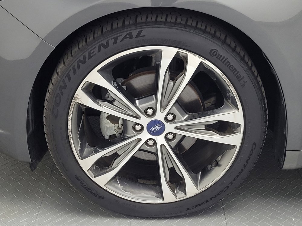 Used 2017 Ford Fusion Titanium image 31