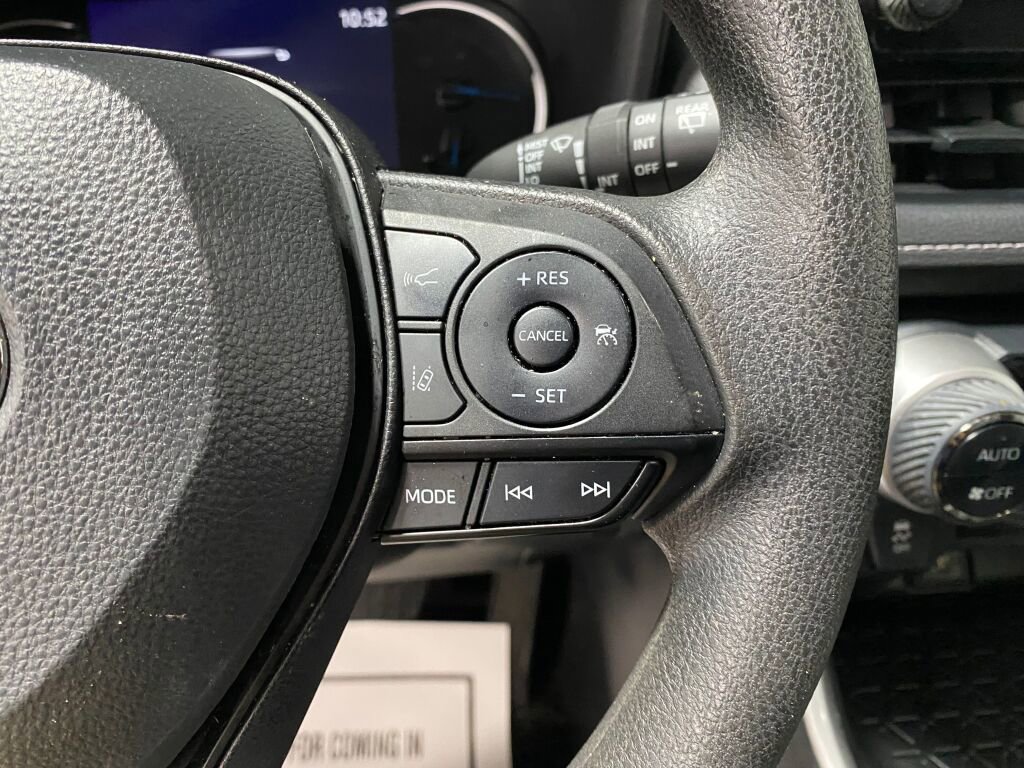 Used 2023 Toyota RAV4 XLE image 11