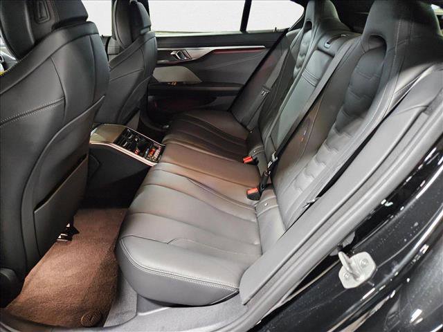 Used 2025 BMW 840i image 18