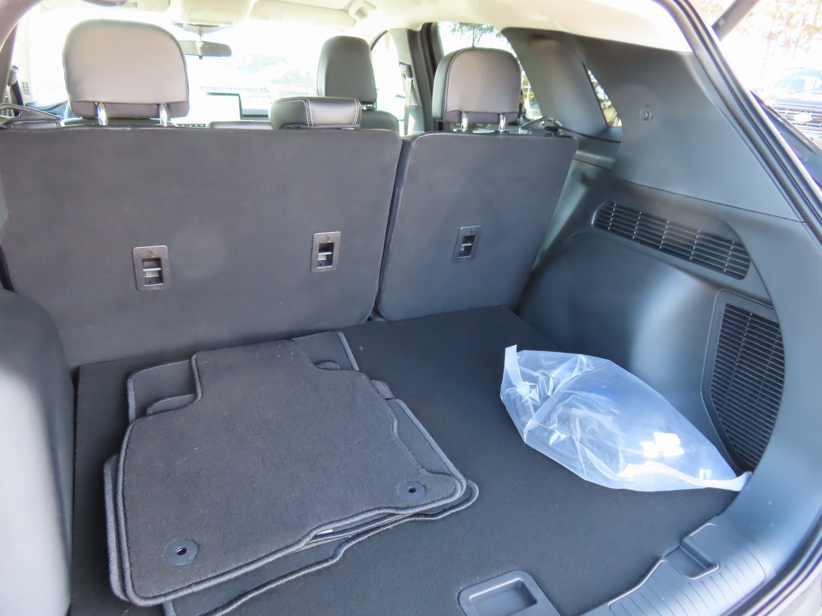 New 2026 Ford Escape Base image 16