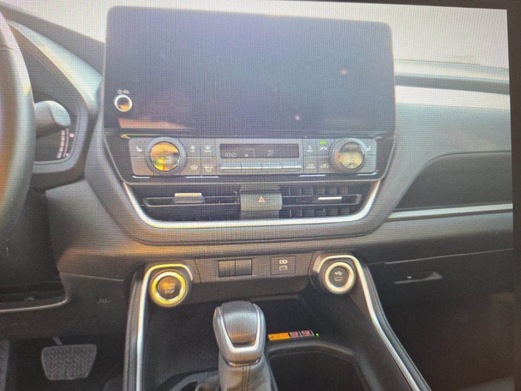 Used 2025 Toyota Grand Highlander AWD image 12