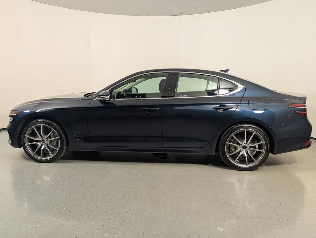 Used 2025 Genesis G70 2.5T AWD/4WD image 4