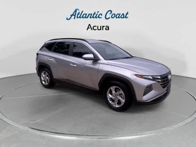 Used 2024 Hyundai Tucson SEL FWD image 2
