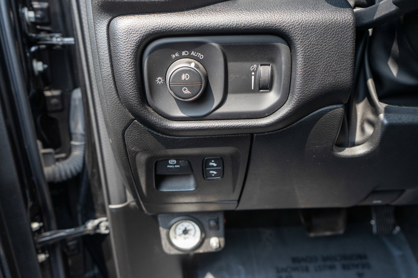 Used 2022 RAM 1500 Rebel w/ Rebel Level 2 Equipment Group AWD/4WD image 15
