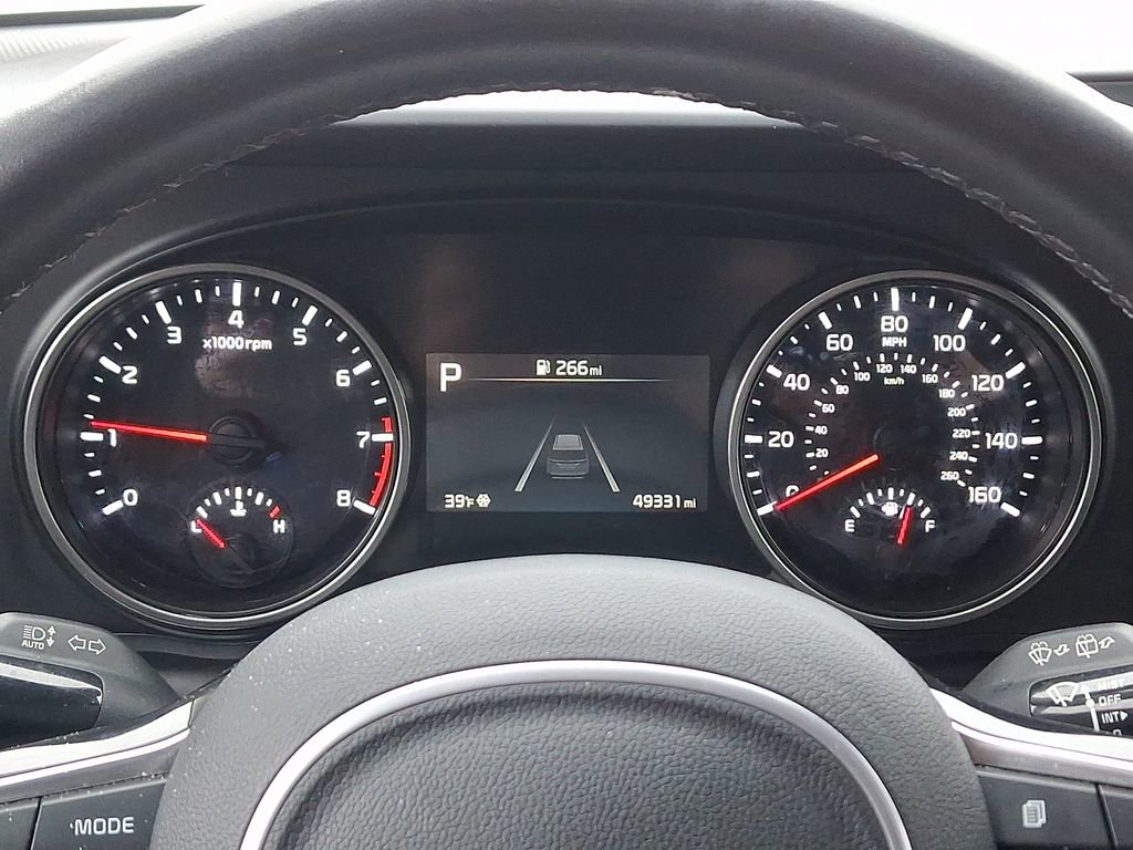 Used 2024 Kia Carnival LX image 21