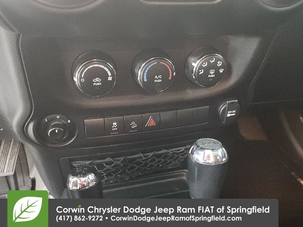 Used 2018 Jeep Wrangler Unlimited Sport S AWD/4WD image 24