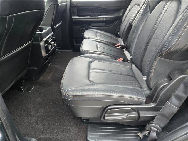 Used 2020 Ford Expedition Platinum image 19