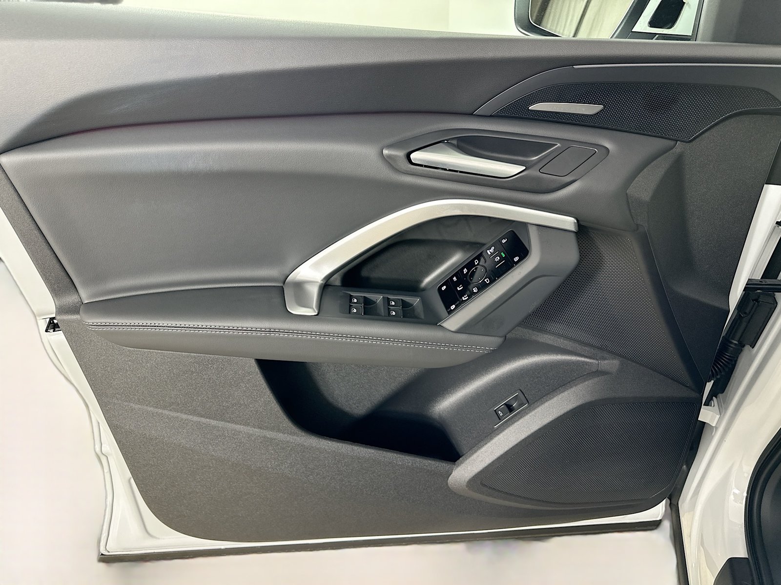 New 2026 Audi Q5 Premium Plus AWD/4WD image 17
