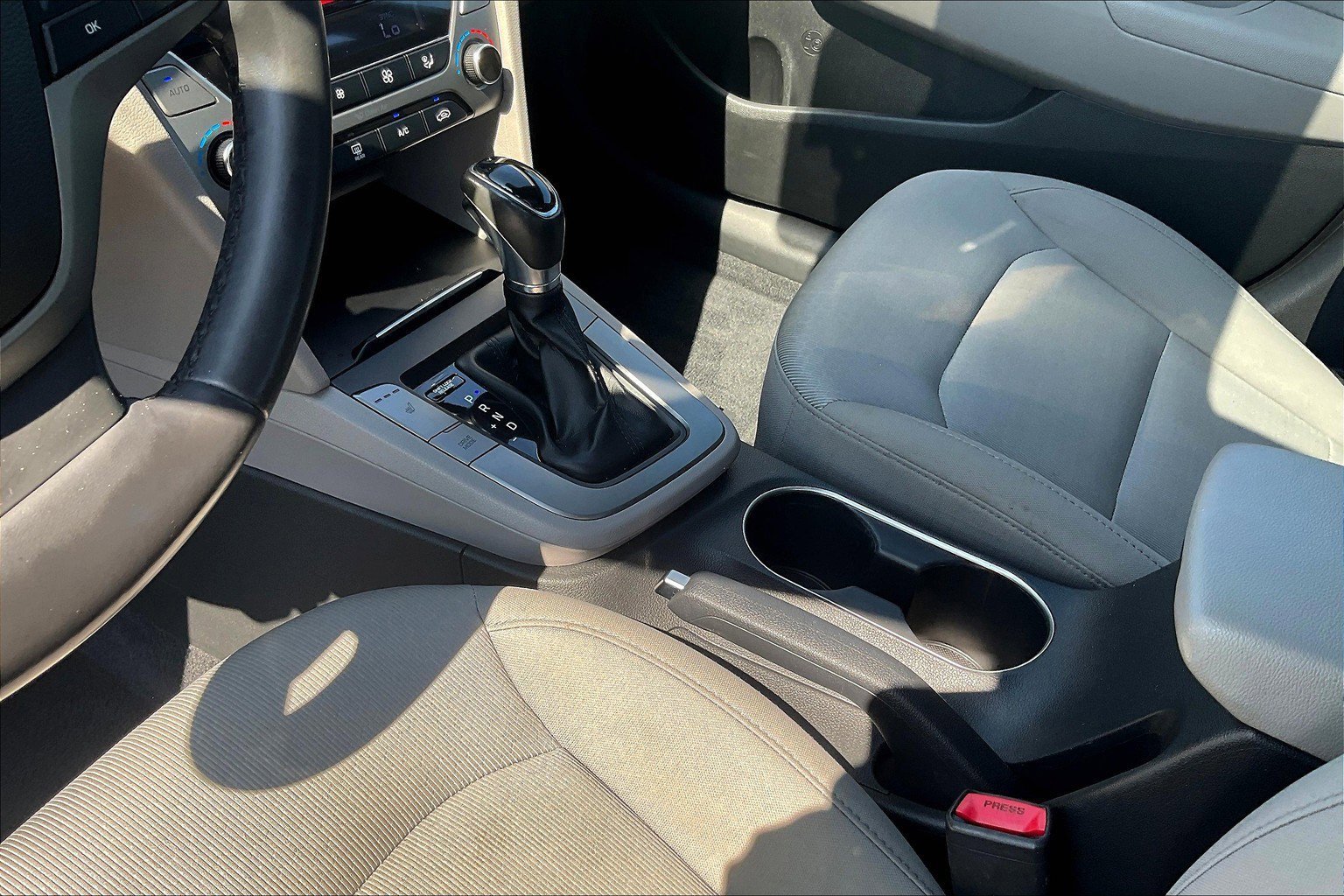 Used 2018 Hyundai Elantra Value Edition image 15