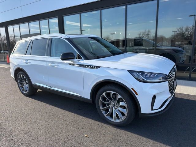 New 2026 Lincoln Aviator AWD image 1