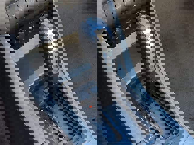 Used 2010 Ford Focus SE image 26