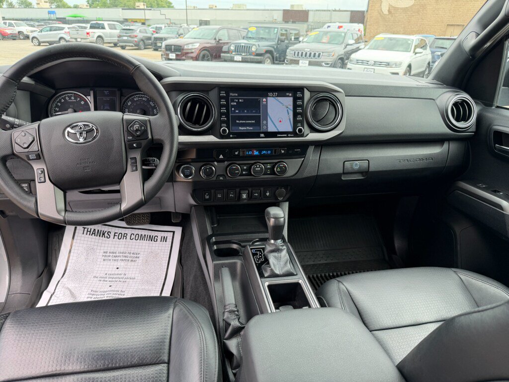 Used 2021 Toyota Tacoma TRD Off-Road w/ TRD Premium Off Road Package AWD/4WD image 10