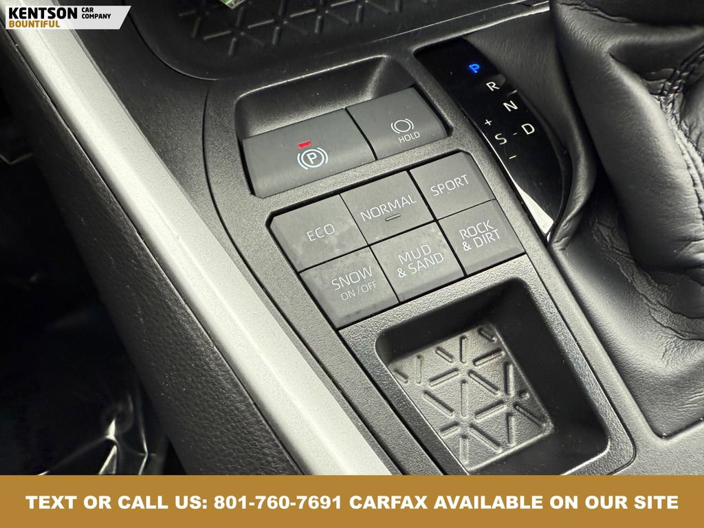 Used 2025 Toyota RAV4 XLE image 25